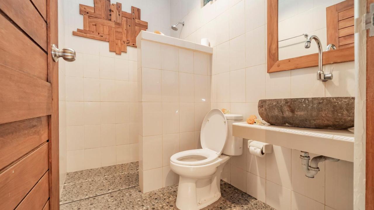 The Village Guest House Убуд Екстериор снимка